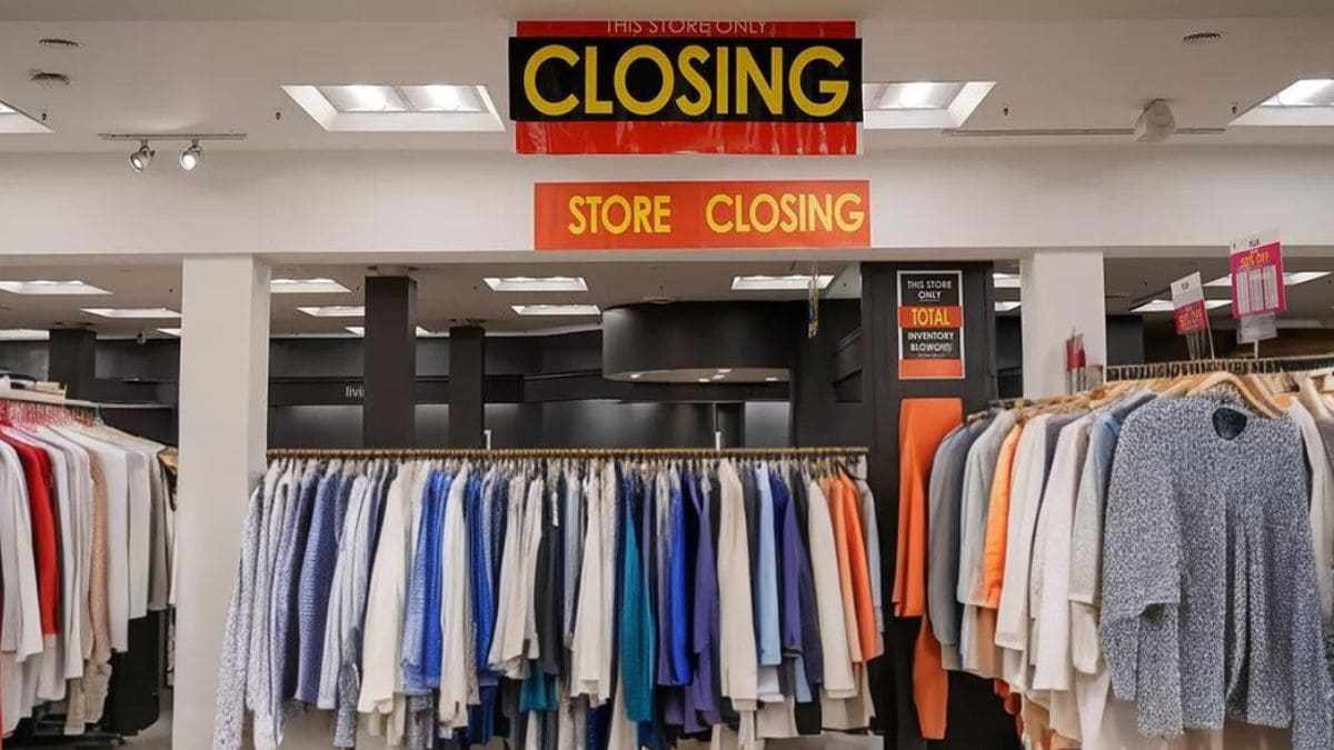 Bye-bye to another mall retailer