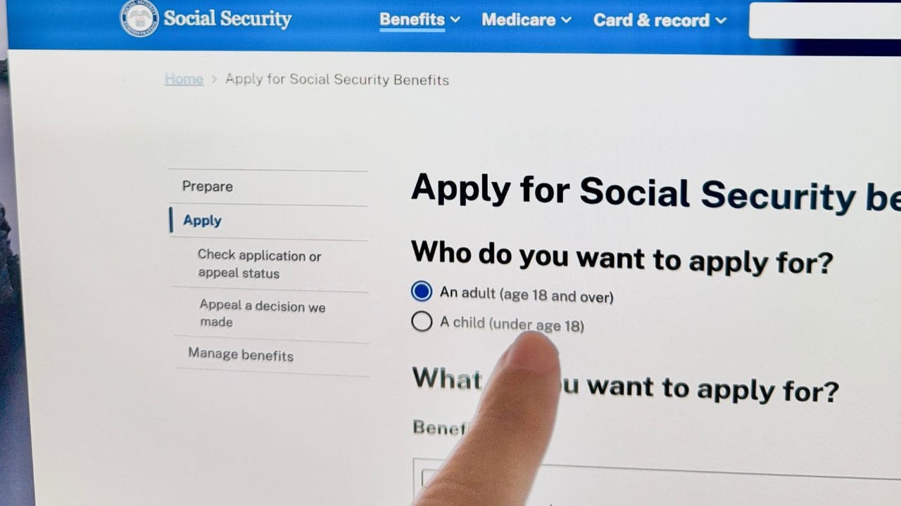 Essential requirements to apply for Social Security as a spouse and get the maximum benefit