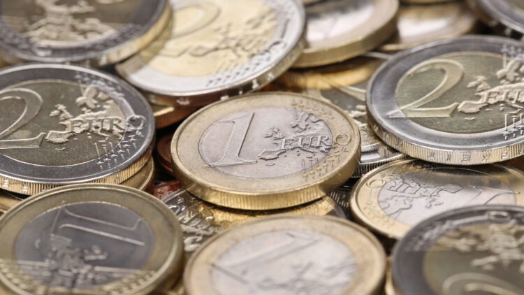 Sigue el proceso de retirada de monedas de euro