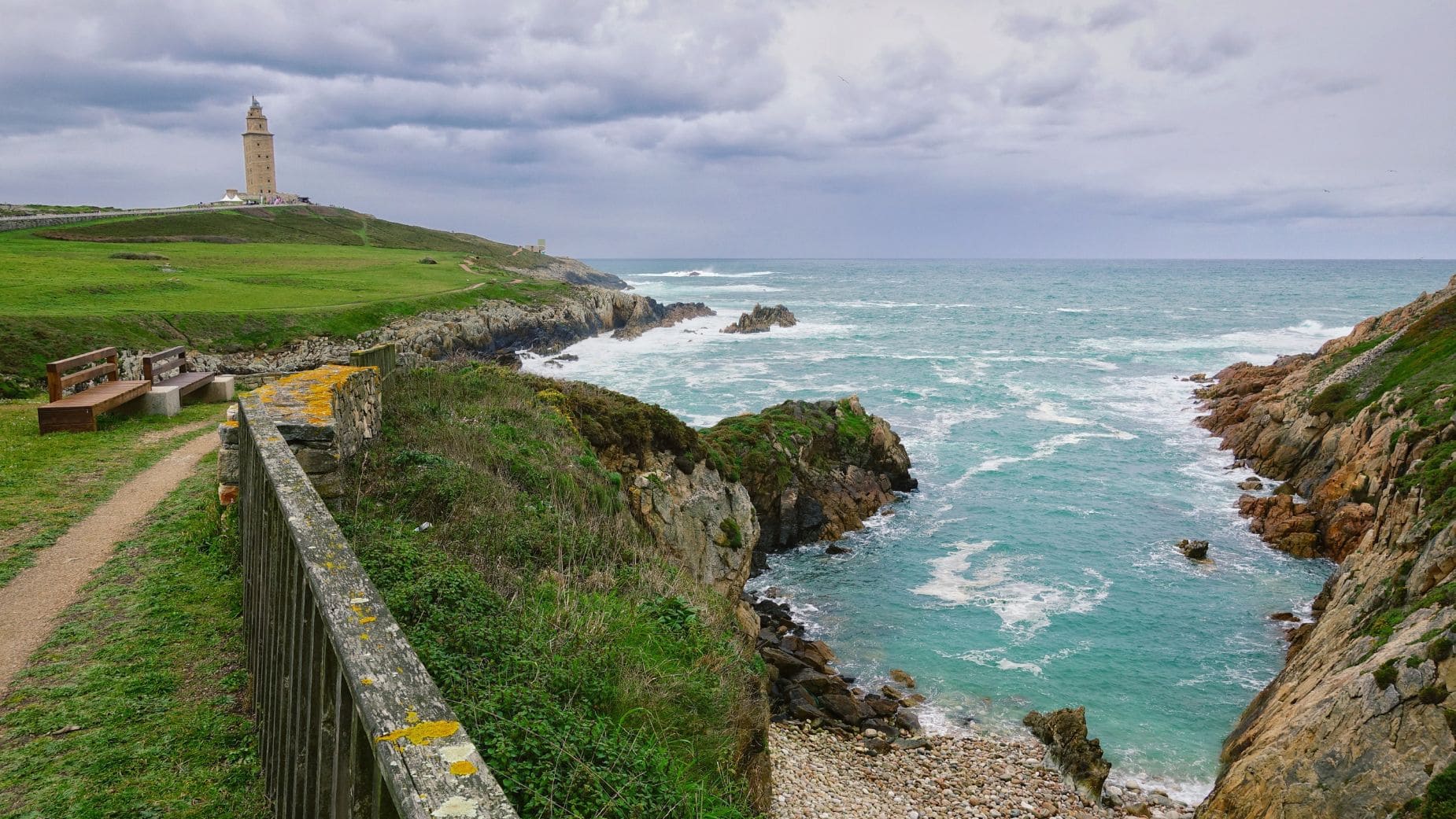 Torre de Hércules, uno de los monumentos de A Coruña, ciudad accesible