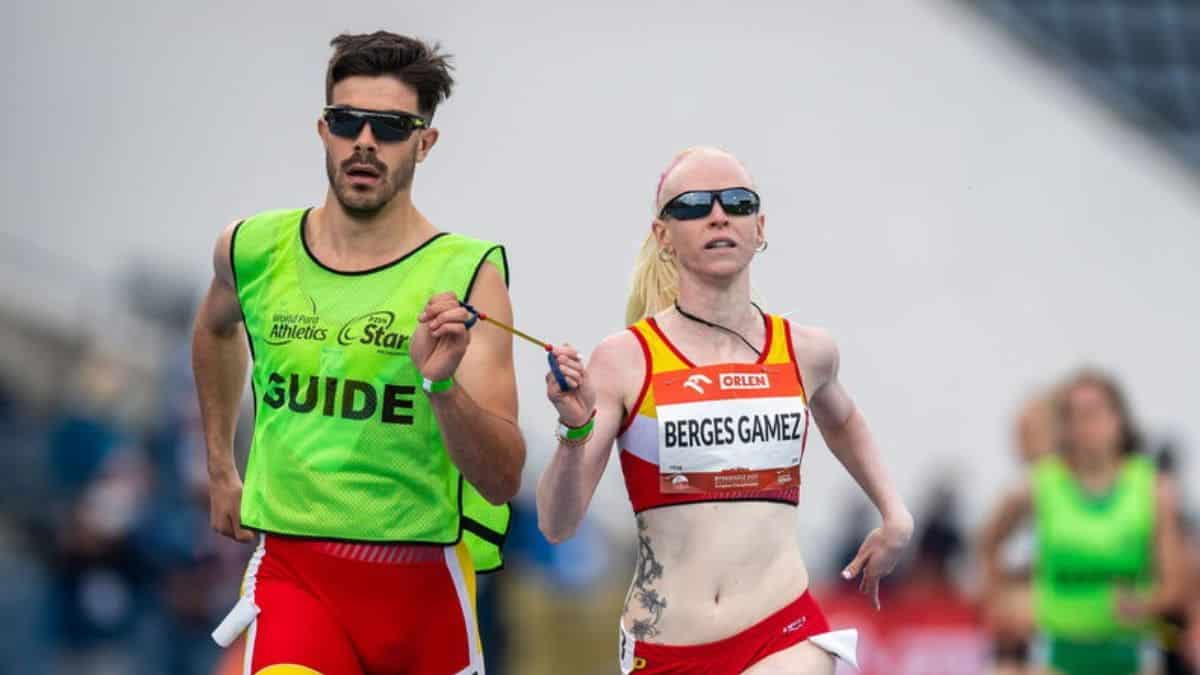 Melani Berges en la disciplina de atletismo adaptado./ Comité Paralímpico Español